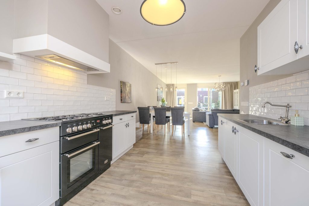 Tussenwoning te koop: Meester De Weertstraat 9, Oirschot